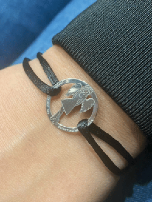 TRAVELLERS LUXURY - STICHTING HELP ANGELA ARMBAND