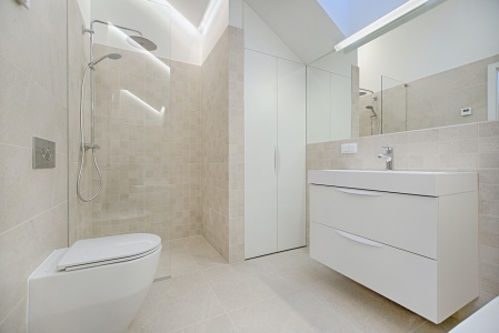 Hoe zorg je voor een rustige uitstraling van de badkamer?